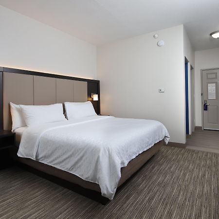 Holiday Inn Express Grand Rapids Southwest By Ihg Grandville Exterior photo